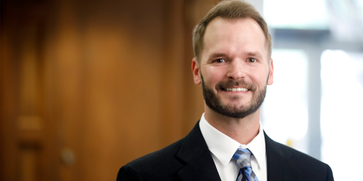 Adam Bezdek headshot